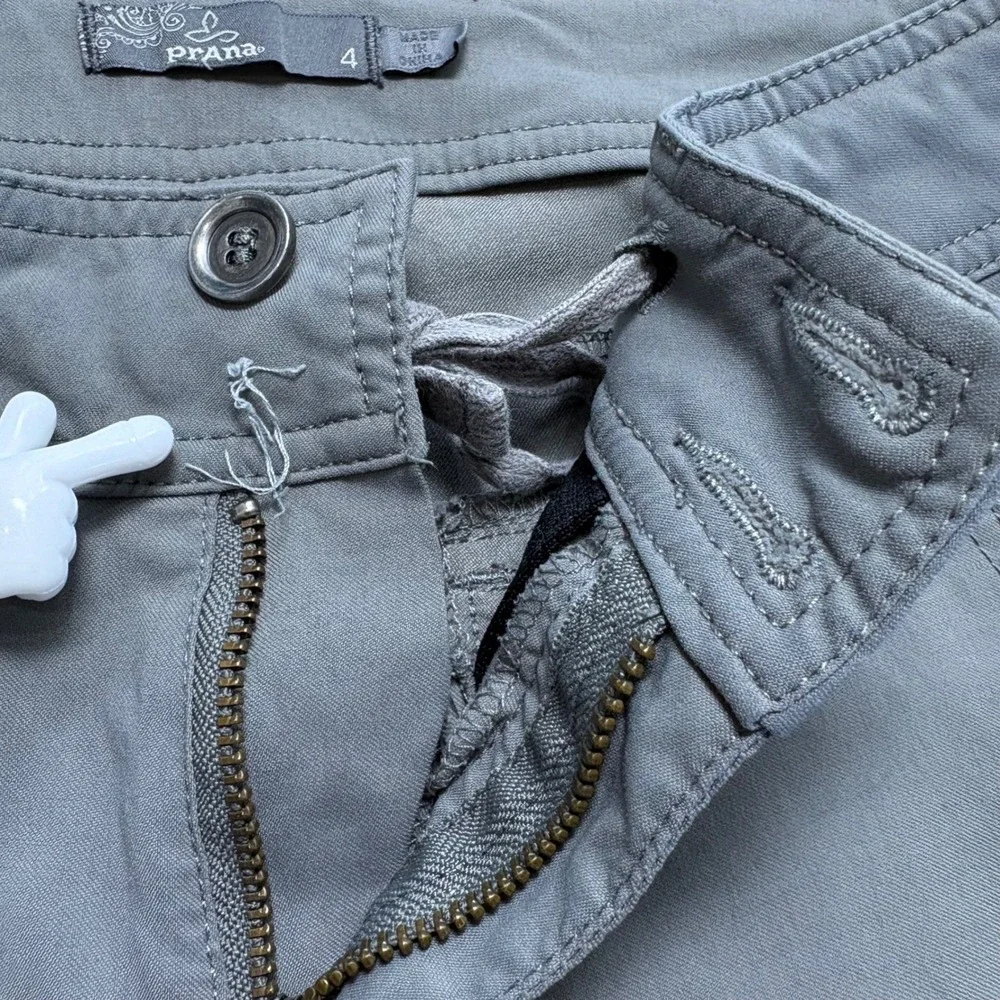Prana Womens‎ Size 4 Gray Convertible Hiking Pants Roll Up Snap Outdoor Travel
